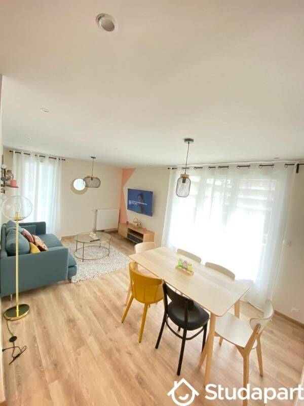 1 pièce 9 m² · à Caen · 9 m² · 440 €