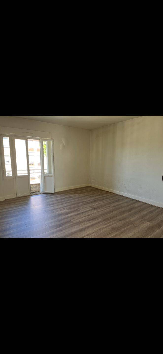 Appartement 2 pièces 59 m² · à Montluçon · 59 m² · 550 €