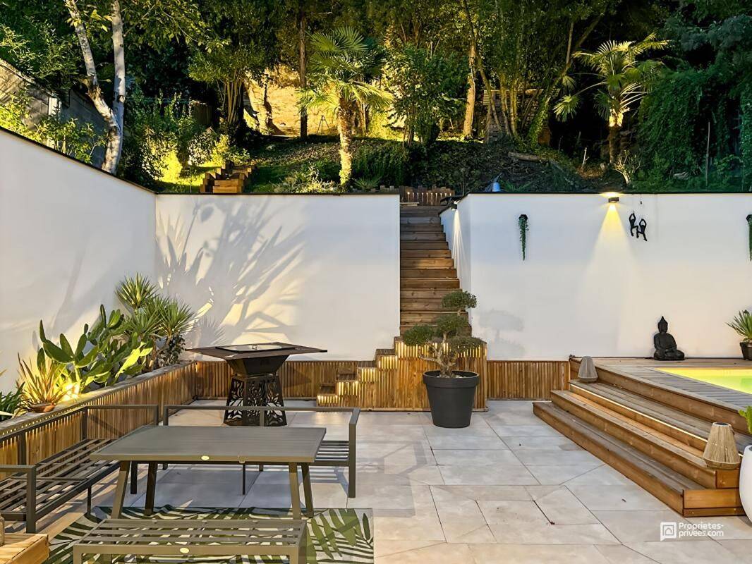Maison 4 pièces 215 m² · à Cambes · 215 m² · 749 000 €