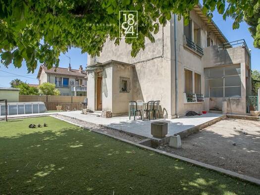 Appartement à vendre 219 000 € 3 pièces 2 chambres 70 m² RDC/1 La Delorme Marseille 15ème arrondissement 13015