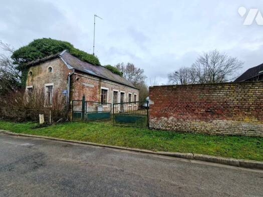 Maison à vendre 69 500 € 2 pièces 1 chambre 55 m² 1 708 m² de terrain Dorengt 02450