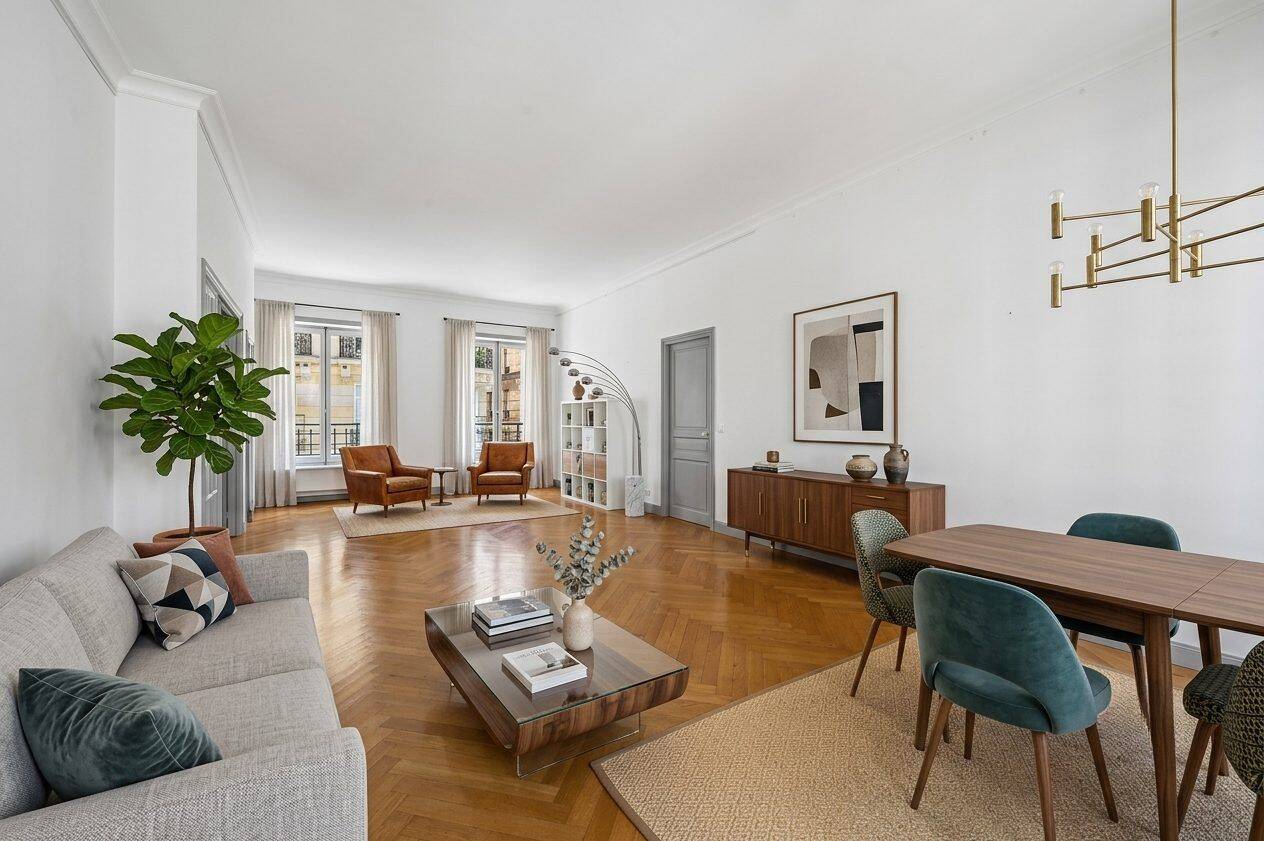 Appartement 3 pièces 93 m² · à Paris 7ème Arrondissement · 93,2 m² · 2 120 000 €