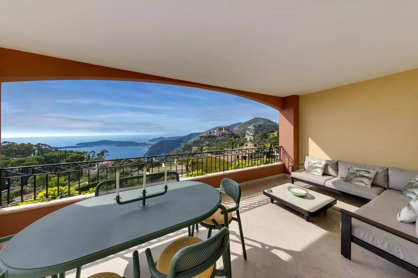Appartement 3 pièces 78 m² · à Èze · 78 m² · 5 000 €