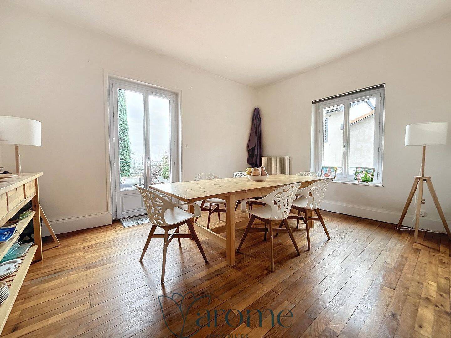 Maison 5 pièces 130 m² · à Saint-Didier-au-Mont-d'Or · 130 m² · 1 604 €/mois