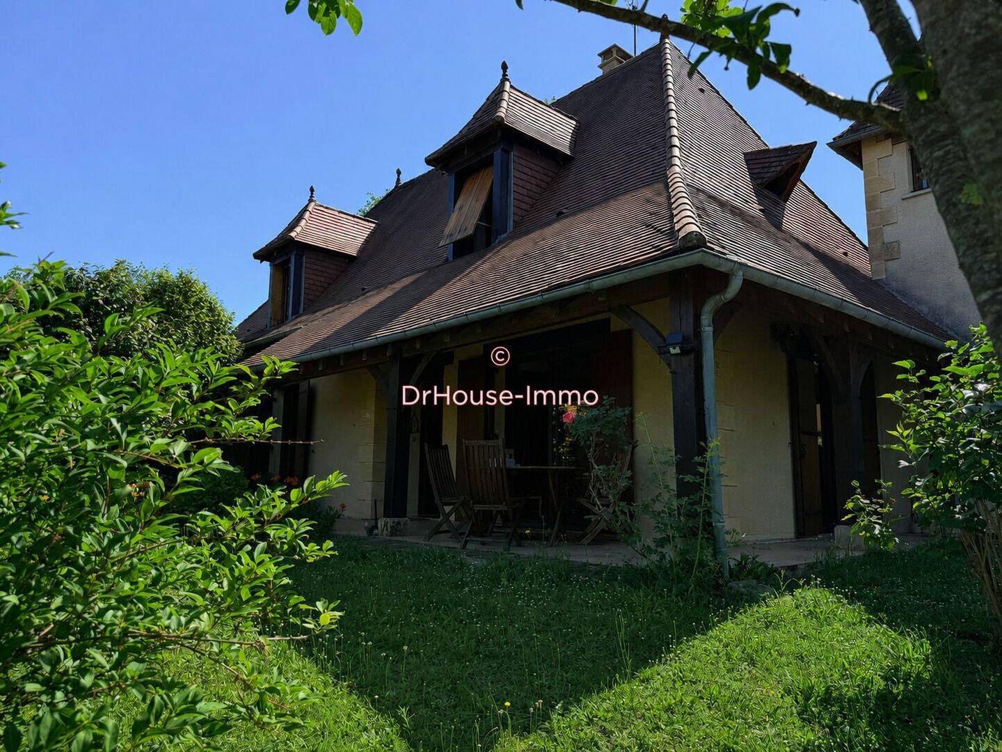 Maison 7 pièces 196 m² · à Boulazac Isle Manoire · 196 m² · 365 000 €