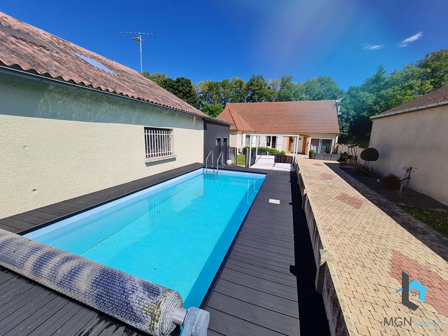 Maison 6 pièces 147 m² · à Morancez · 147 m² · 434 000 €
