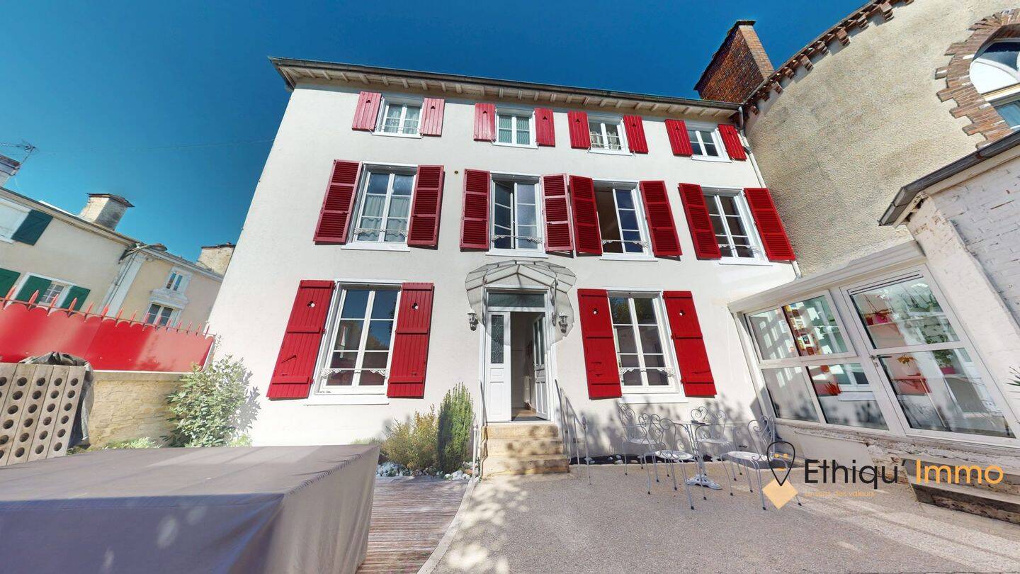 Maison 8 pièces 228 m² · à Bar-sur-Aube · 228 m² · 285 000 €