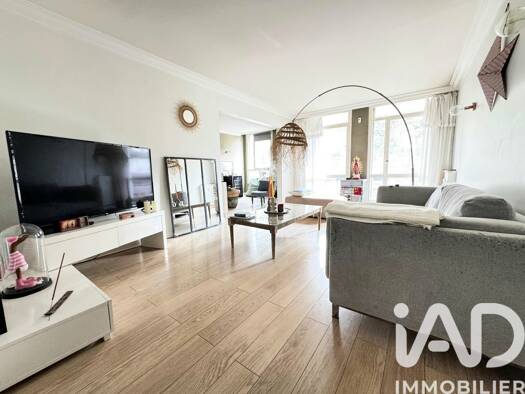 Appartement à vendre 119 000 € 5 pièces 3 chambres 108 m² Étage 1/7 Monthieu-Saint François Saint-Étienne 42100