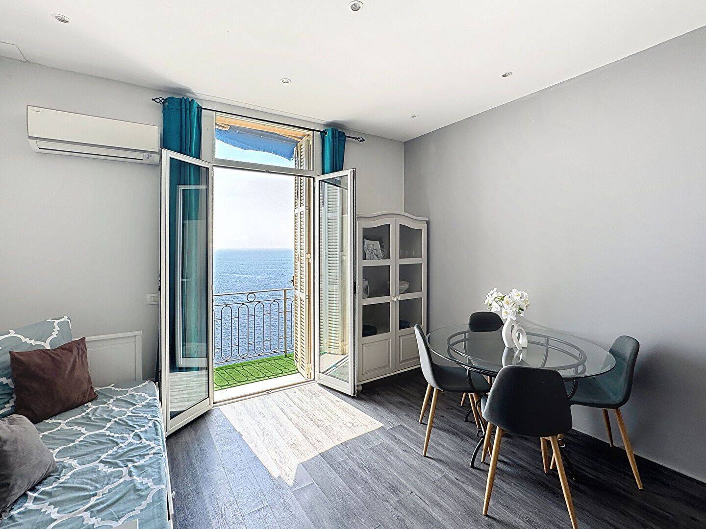 Appartement 3 pièces 49 m² · à Roquebrune-Cap-Martin · 49 m² · 2 500 €/mois