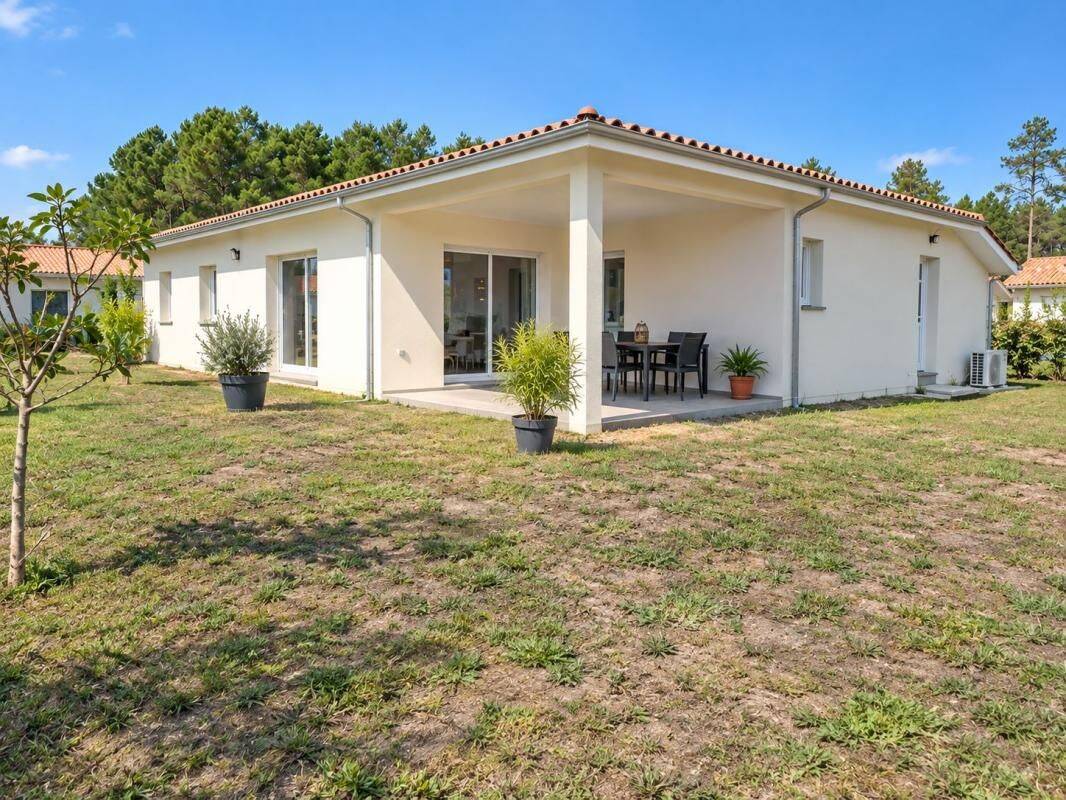Maison 4 pièces 110 m² · à Saint-Vincent-de-Paul · 110 m² · 364 000 €