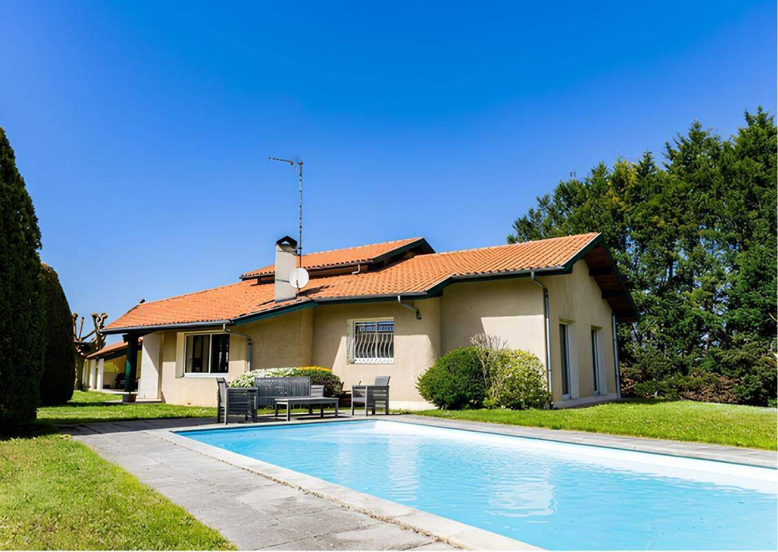 Maison 6 pièces 140 m² · à Préchacq-les-Bains · 140 m² · 385 000 €
