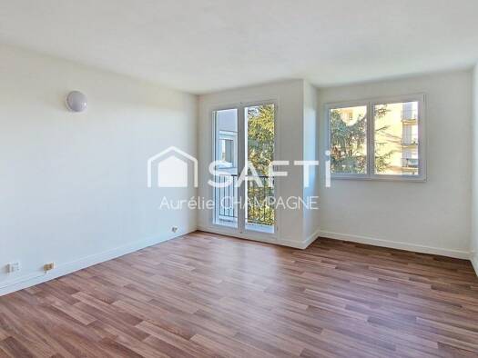 Appartement à vendre 79 000 € 4 pièces 3 chambres 75 m² Étage 5/7 Faubourg Sud Châtellerault 86100