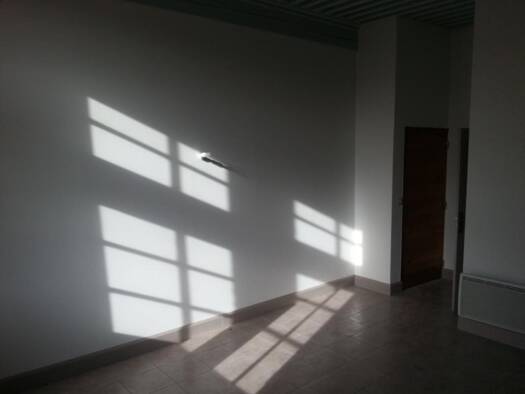 Duplex à louer 660 € 2 pièces 1 chambre 64 m² 1er étage Remoulins 30210