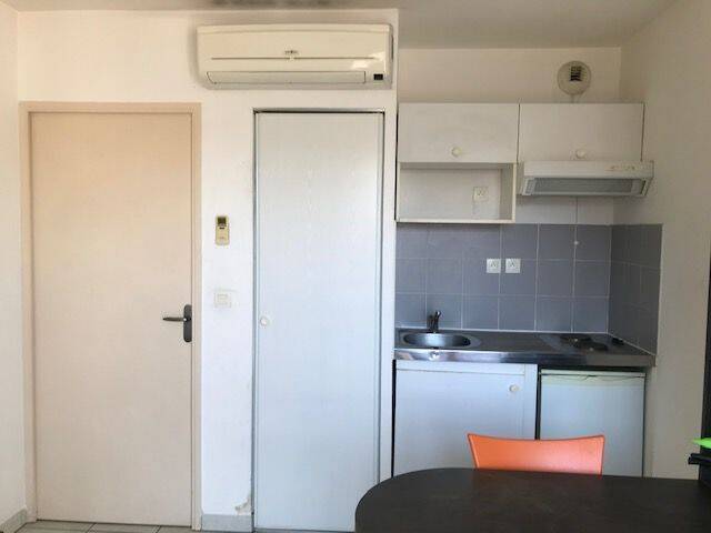 Appartement 1 pièce 19 m² · à Toulon · 19 m² · 570 €