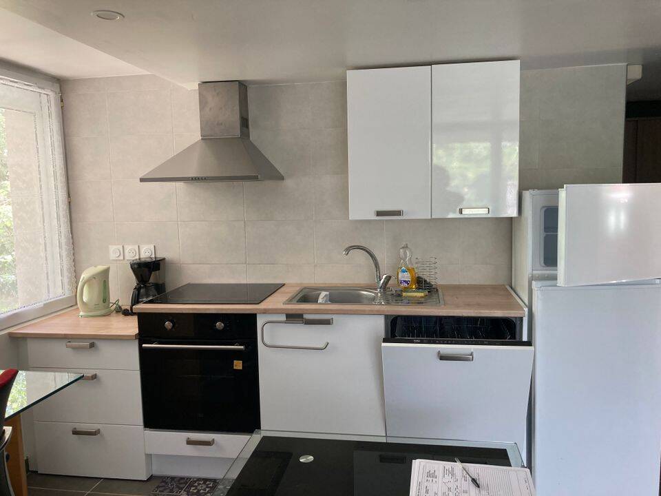 Appartement 1 pièce 25 m² · à Nîmes · 25 m² · 530 €
