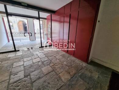 Immeuble mixte à vendre 475 500 € 200 m² de bureaux Centre Ville Dax 40100
