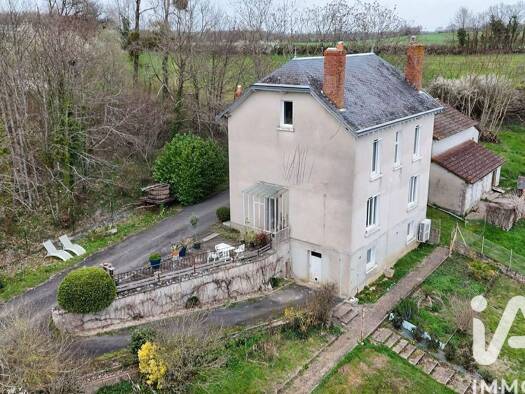 Maison à vendre 189 000 € 5 pièces 3 chambres 119 m² 7 750 m² de terrain Le Vigeant 86150