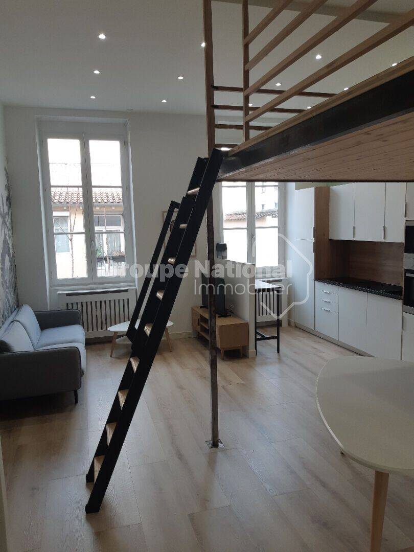 Appartement 1 pièce 43 m² · à Lyon 6ème Arrondissement · 43 m² · 937 €/mois