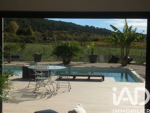 Maison de plain-pied à vendre 440 000 € 4 pièces 3 chambres 110 m² 1 050 m² de terrain Montmirat 30260