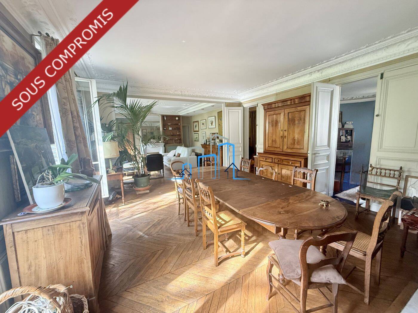Appartement 5 pièces 125 m² · à Paris 10ème Arrondissement · 125 m² · 1 160 000 €