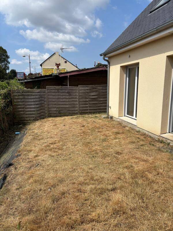 Maison 3 pièces 73 m² · à Équemauville · 73 m² · 970 €