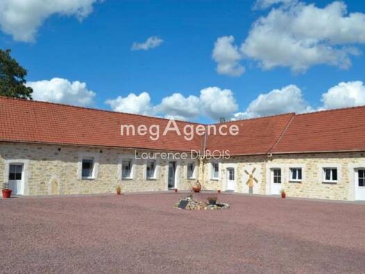 Demeure à vendre 740 000 € 14 pièces 8 chambres 373 m² 14 500 m² de terrain Pierremont 62130