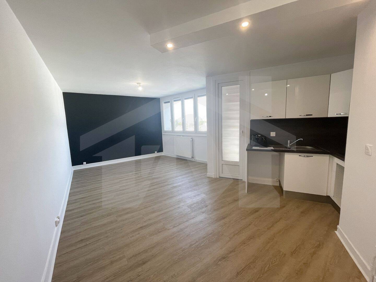 Appartement 2 pièces 42 m² · à Grenoble · 41,8 m² · 639 €
