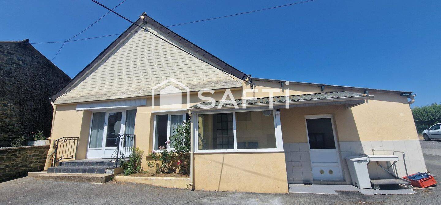 Maison 10 pièces 223 m² · à Le Mené · 223 m² · 127 000 €