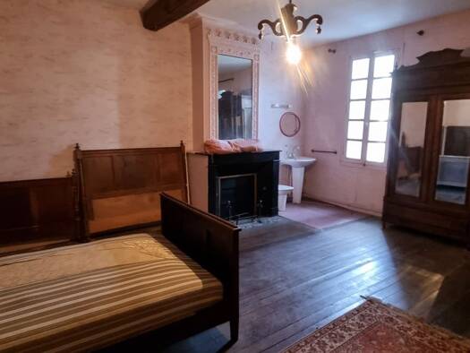 Immeuble à vendre 60 000 € 120 m² Guîtres 33230