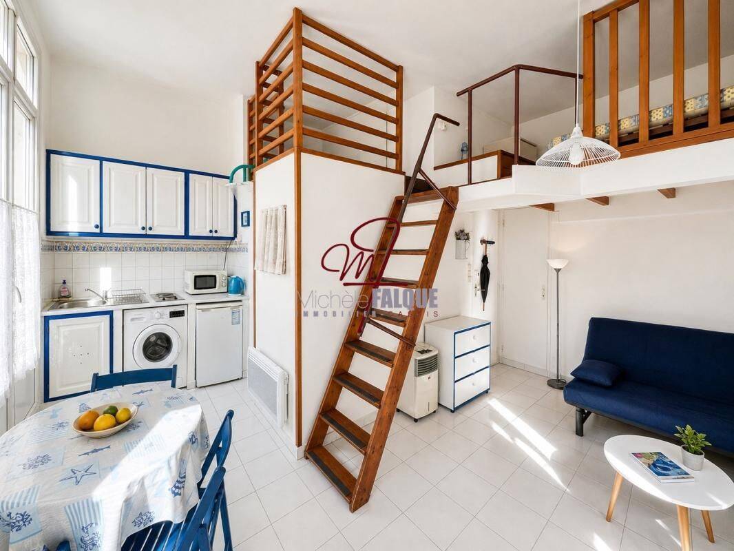 Appartement 1 pièce 21 m² · à Cassis · 21 m² · 185 000 €