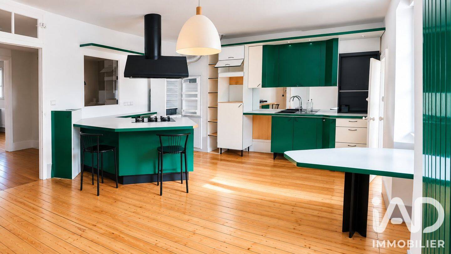 Appartement 5 pièces 170 m² · à Lons-le-Saunier · 170 m² · 199 000 €