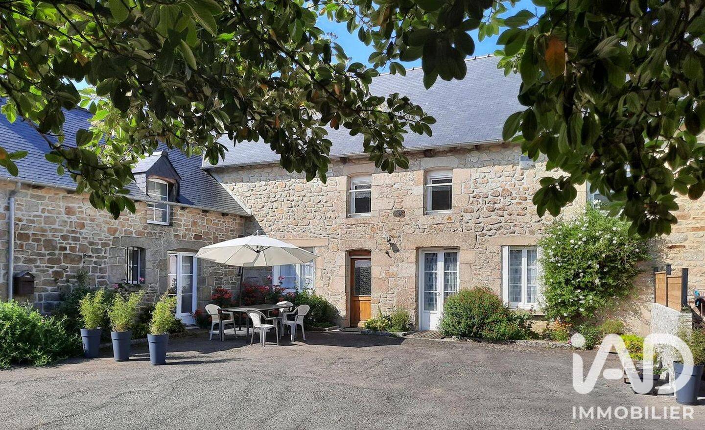 Maison 17 pièces 350 m² · à Trémeur · 350 m² · 545 000 €