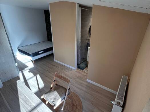 Appartement à louer 459 € 1 pièce 18 m² Étage 3/3 disponible dès maintenant Centre Ville Niort 79000