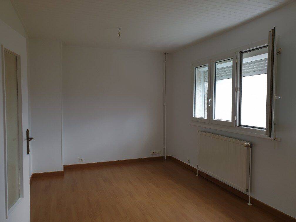 Maison 5 pièces 95 m² · à Vittel · 95 m² · 892 €