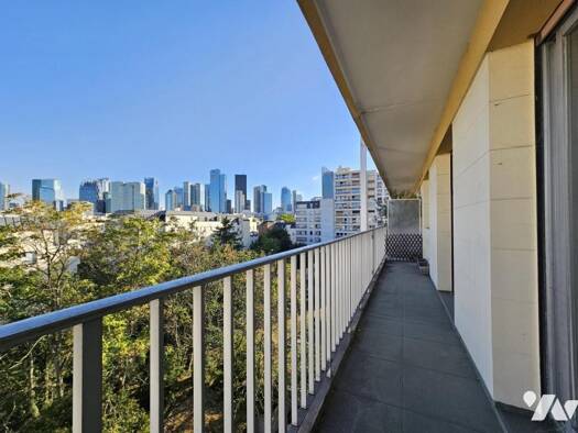 Appartement à vendre 310 000 € 2 pièces 1 chambre 51 m² Étage 6/7 Marceau - République Courbevoie 92400