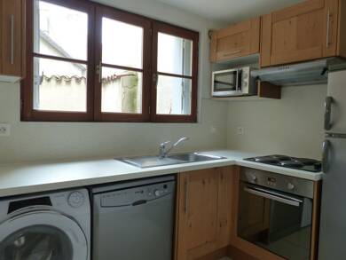 Appartement à louer 790 € 3 pièces 2 chambres 56 m² Étage 1/3 Trois Quartiers-Centre Ville Poitiers 86000