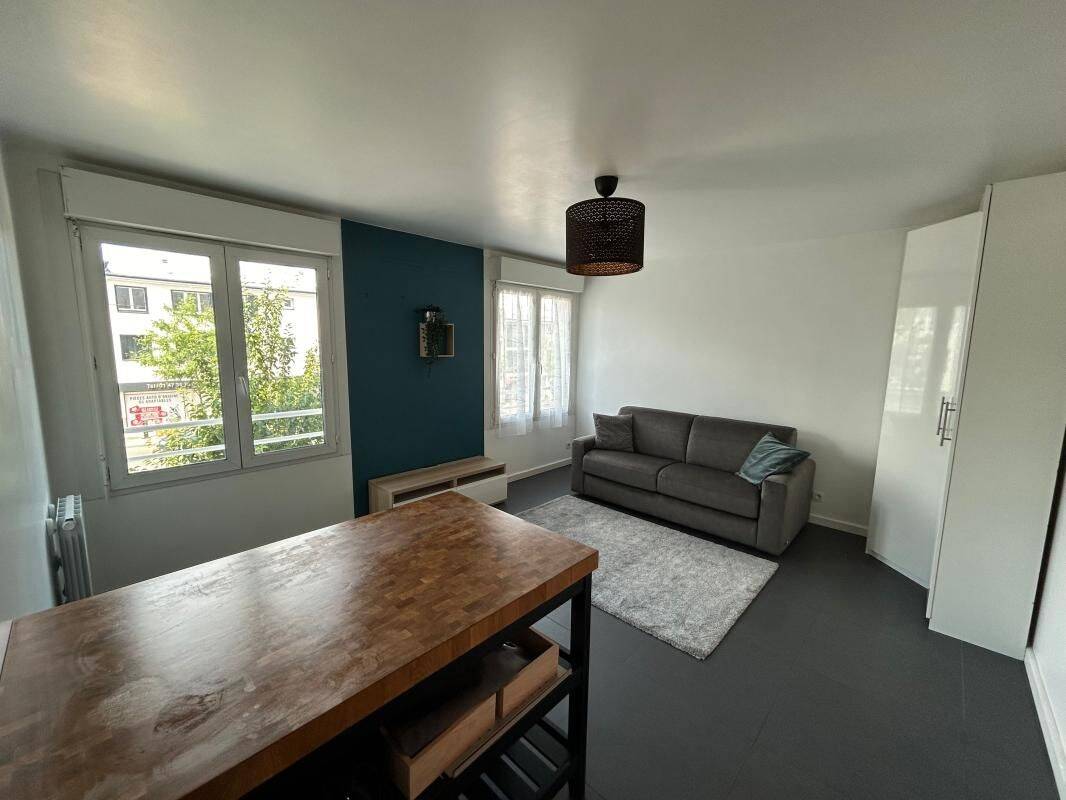 Appartement 1 pièce 24 m² · à Châtillon · 24,2 m² · 890 €/mois