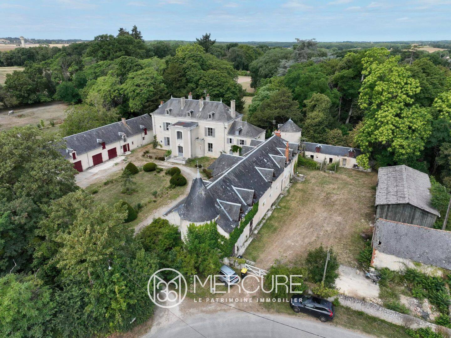 Maison 18 pièces 540 m² · à Le Blanc · 540 m² · 575 000 €