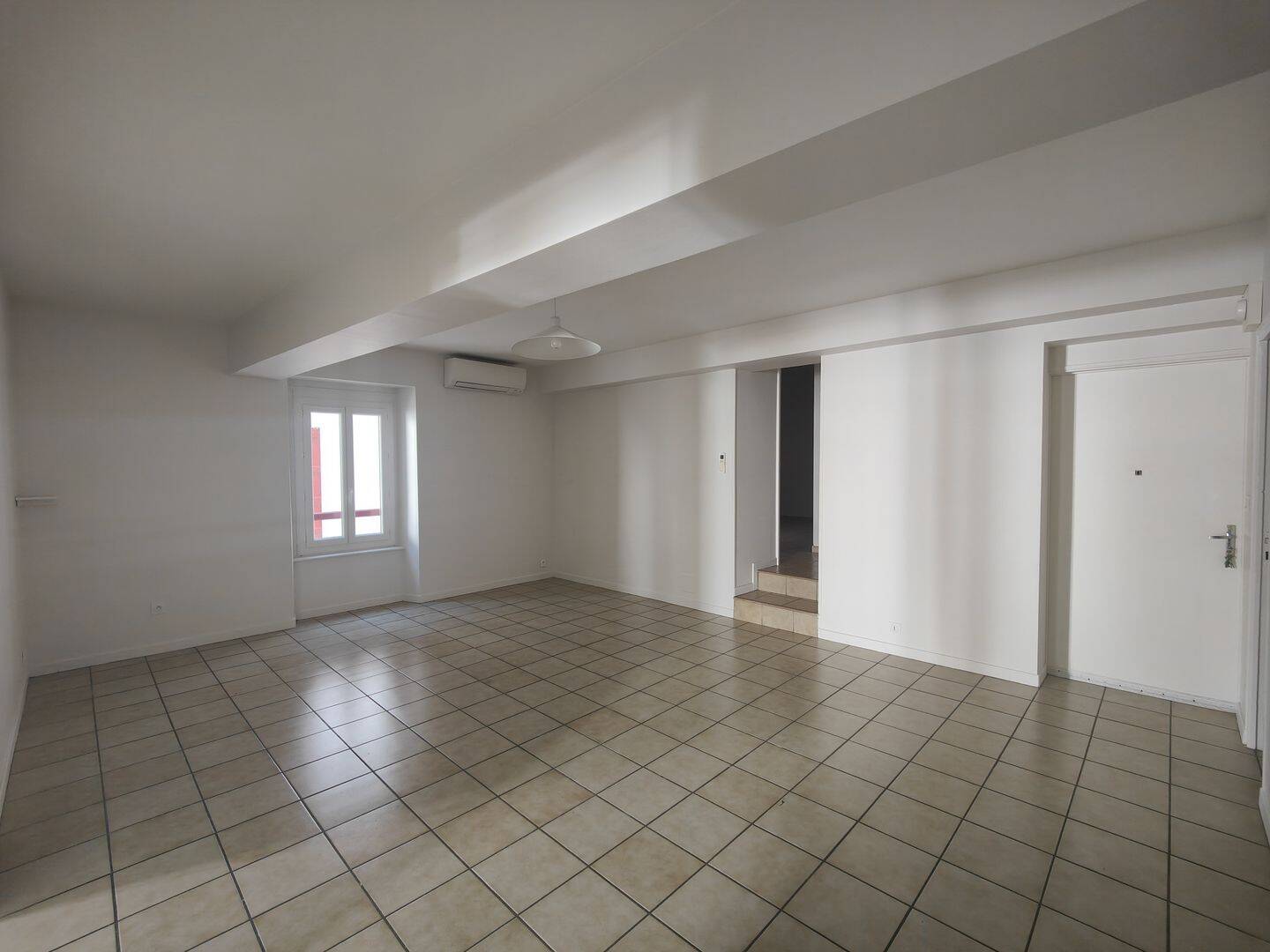 Appartement 3 pièces 83 m² · à Saint-Palais · 83 m² · 615 €