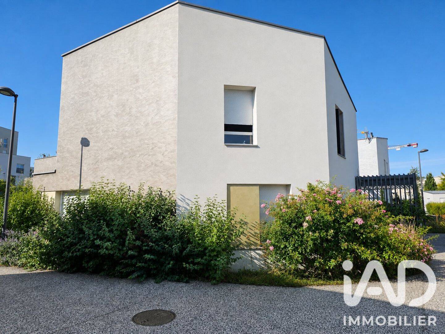 Maison 5 pièces 102 m² · à Jouy-le-Moutier · 102,3 m² · 299 000 €