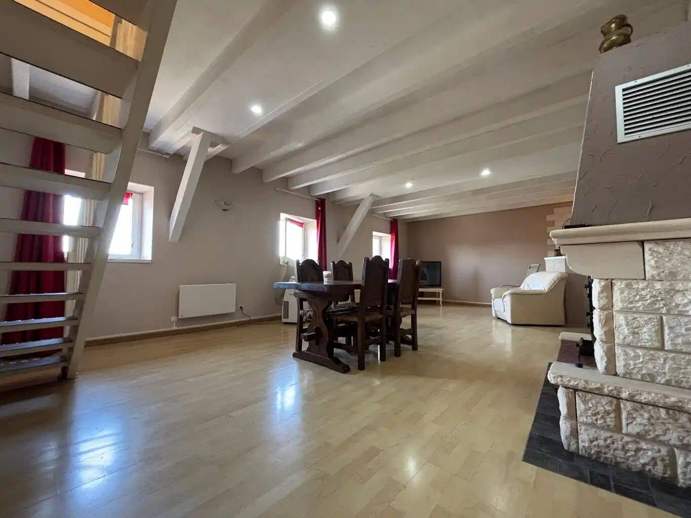 Appartement 4 pièces 131 m² · à Maizières-lès-Metz · 131 m² · 170 000 €