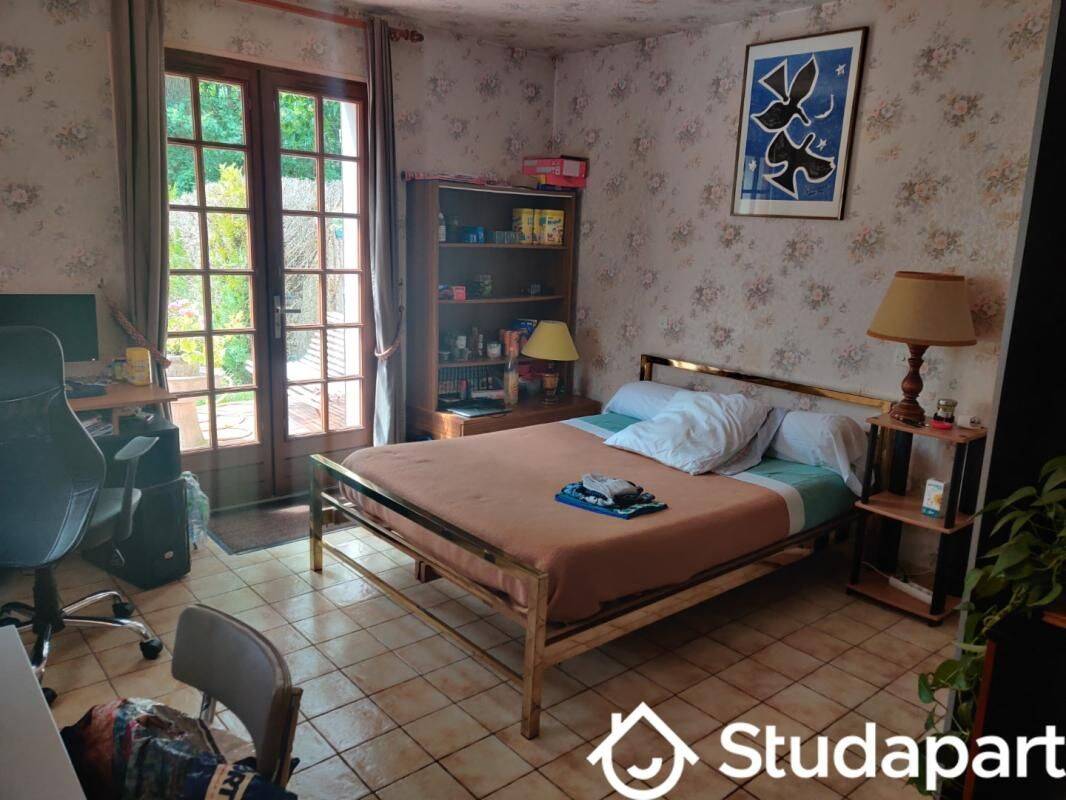 Appartement 1 pièce 15 m² · à Saint-Cyr-en-Val · 15 m² · 420 €