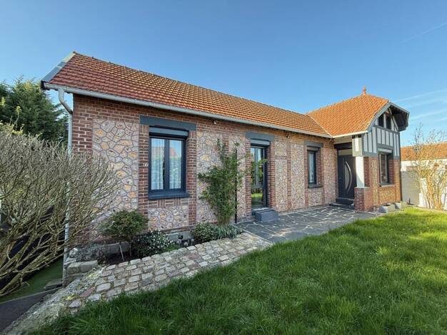 Maison à vendre 260 000 € 5 pièces 4 chambres 130 m² 360 m² de terrain Oissel 76350