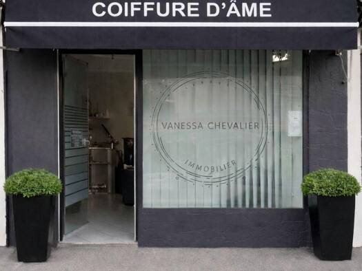 Local d'activités à vendre 34 500 € 22 m² d'espace de stockage La Ville Valréas 84600