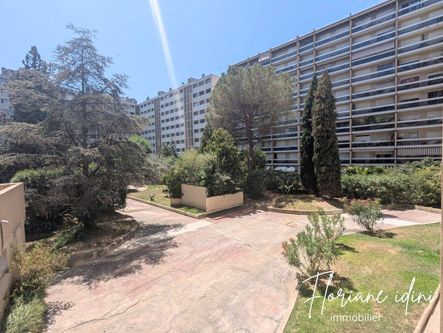 Appartement 3 pièces 76 m² · à Marseille 1er Arrondissement · 76 m² · 210 000 €