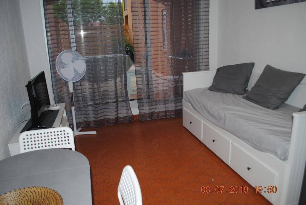 Appartement 1 pièce 32 m² · à Saint-Mandrier-sur-Mer · 32 m² · 550 €