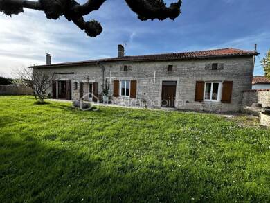 Mas à vendre 152 900 € 7 pièces 2 chambres 120 m² Nanteuil-en-Vallée 16700