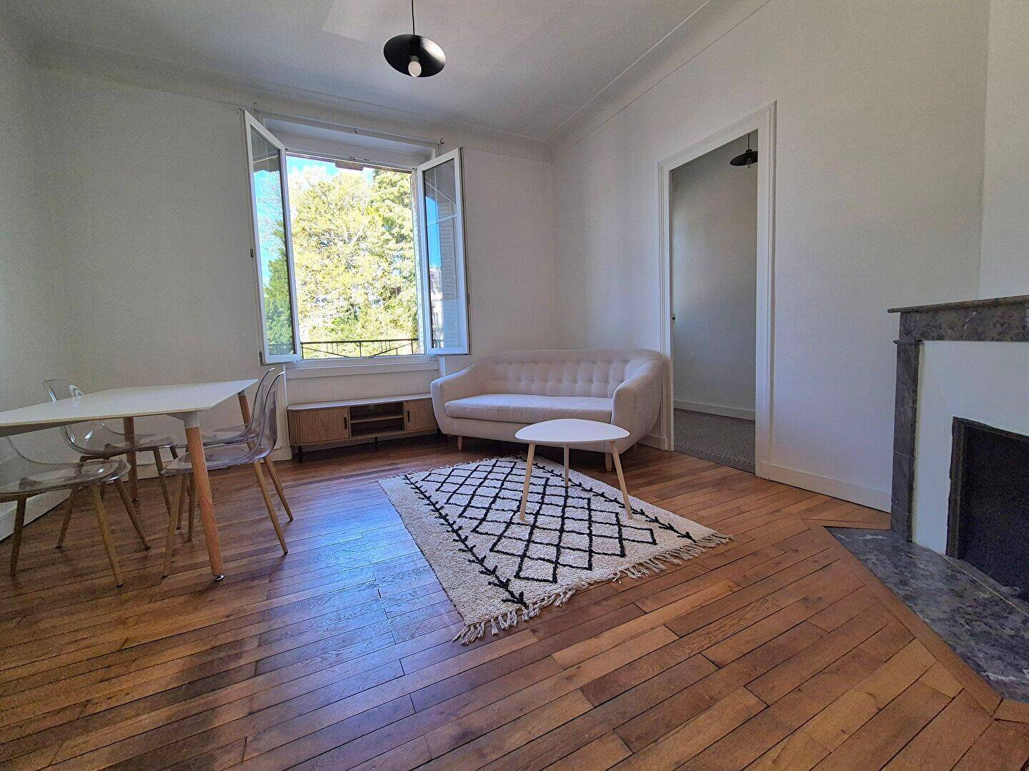 Appartement 3 pièces 78 m² · à Nantes · 78 m² · 1 000 €