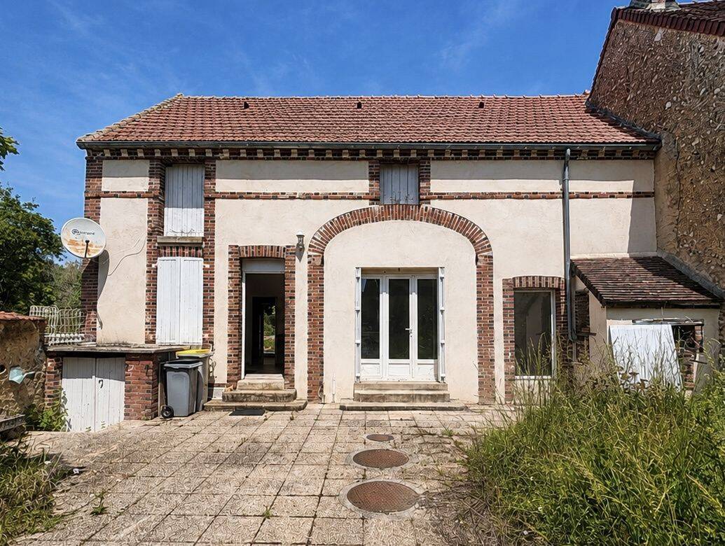 Maison 2 pièces 61 m² · à Les Bordes · 61,1 m² · 129 000 €