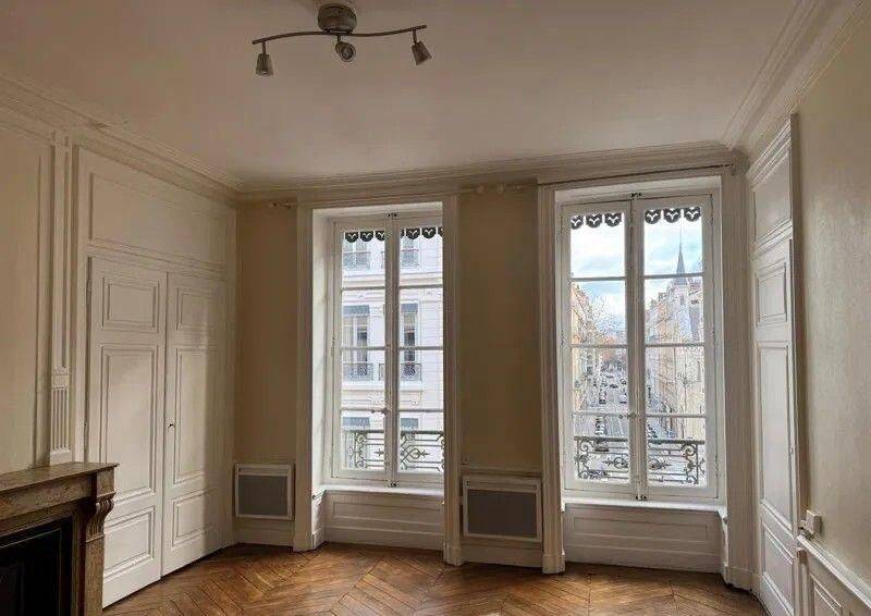 Appartement 2 pièces 46 m² · à Lyon 6ème Arrondissement · 46 m² · 1 038 €